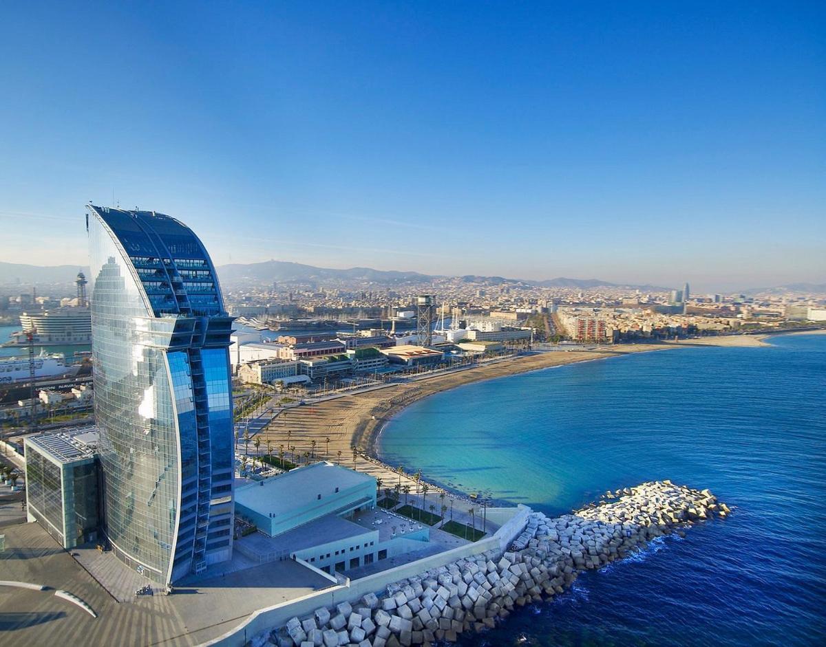 Barcelona Chic Apartments- Free Parking - 10 Min From Bcn City Centre By Metro Dış mekan fotoğraf